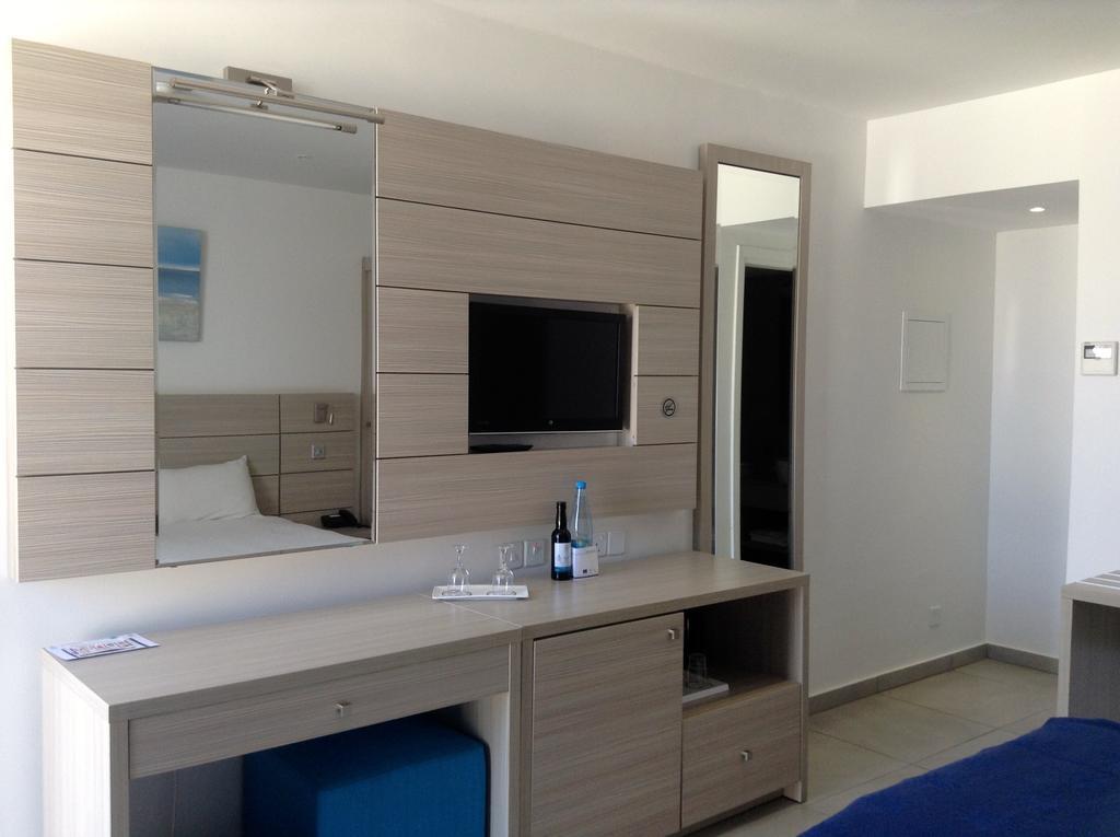 Limanaki Beach Hotel & Suites Ayia Napa Exterior foto